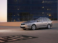 سكودا اوكتافيا كومبى 2012