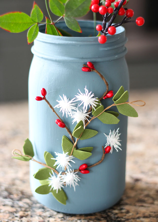 Such a pretty mason jar craft idea - winter floral vases! Such a pretty mason jar craft idea - winter floral vases!
