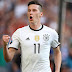 Alemania cumple y avanza