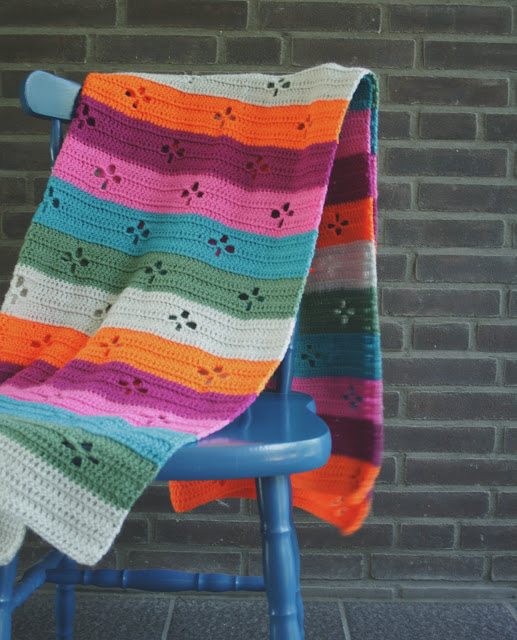 Crochet blanket, retro crochet blanket. Funky 50's blanket by Happy in Red Crochet blanket, retro crochet blanket. Funky 50's blanket by Happy in Red