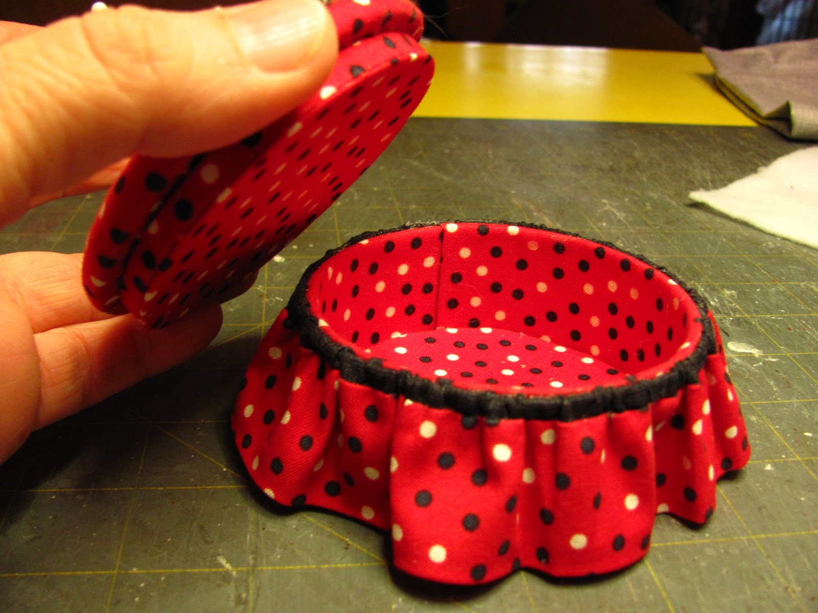 Dollhouse Miniature Furniture Tutorials 1 inch minis SOMETHING