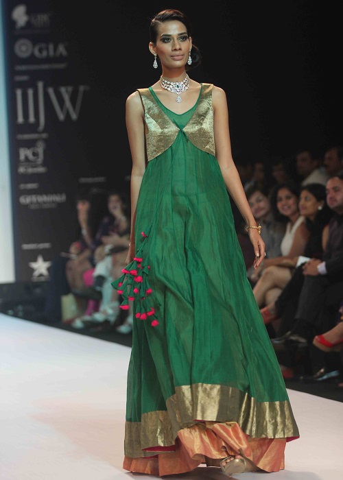 Apala By Sumit & Agni Jewels Show At IIJW 2013 | fashionup