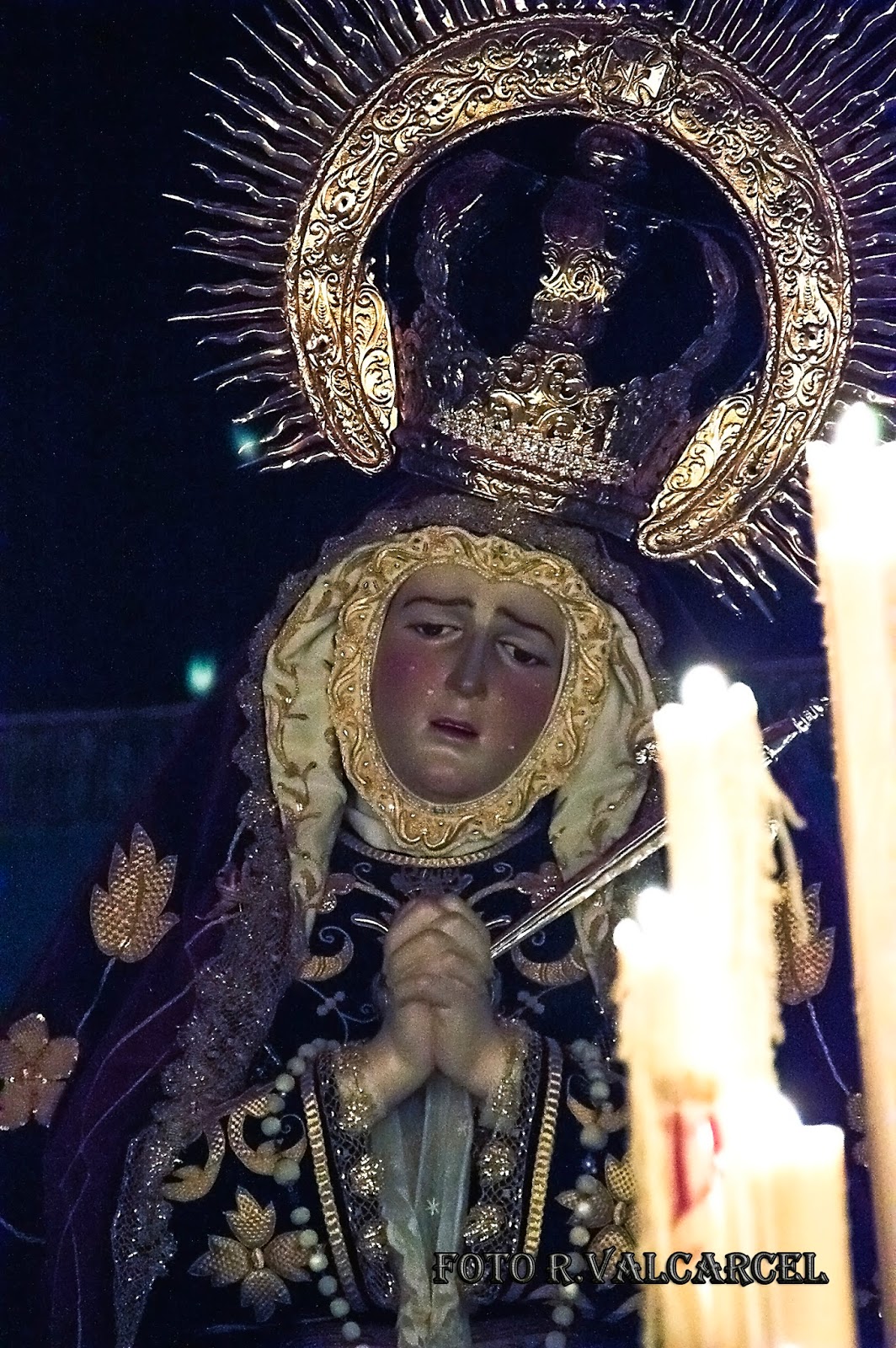 Cruz de Guía Decano de la información cofrade en Granada. MAÑANA