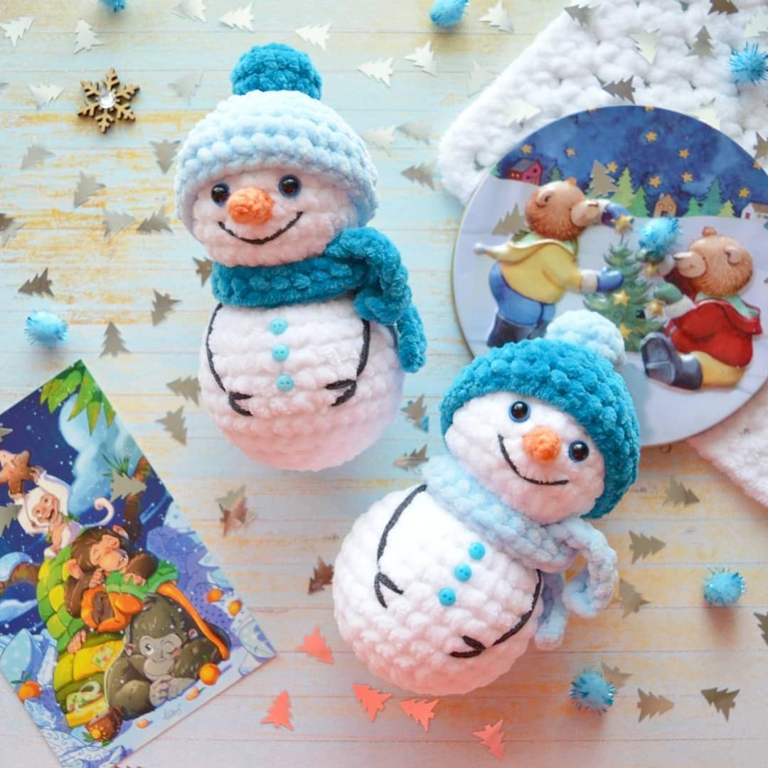 Crochet snowman amigurumi