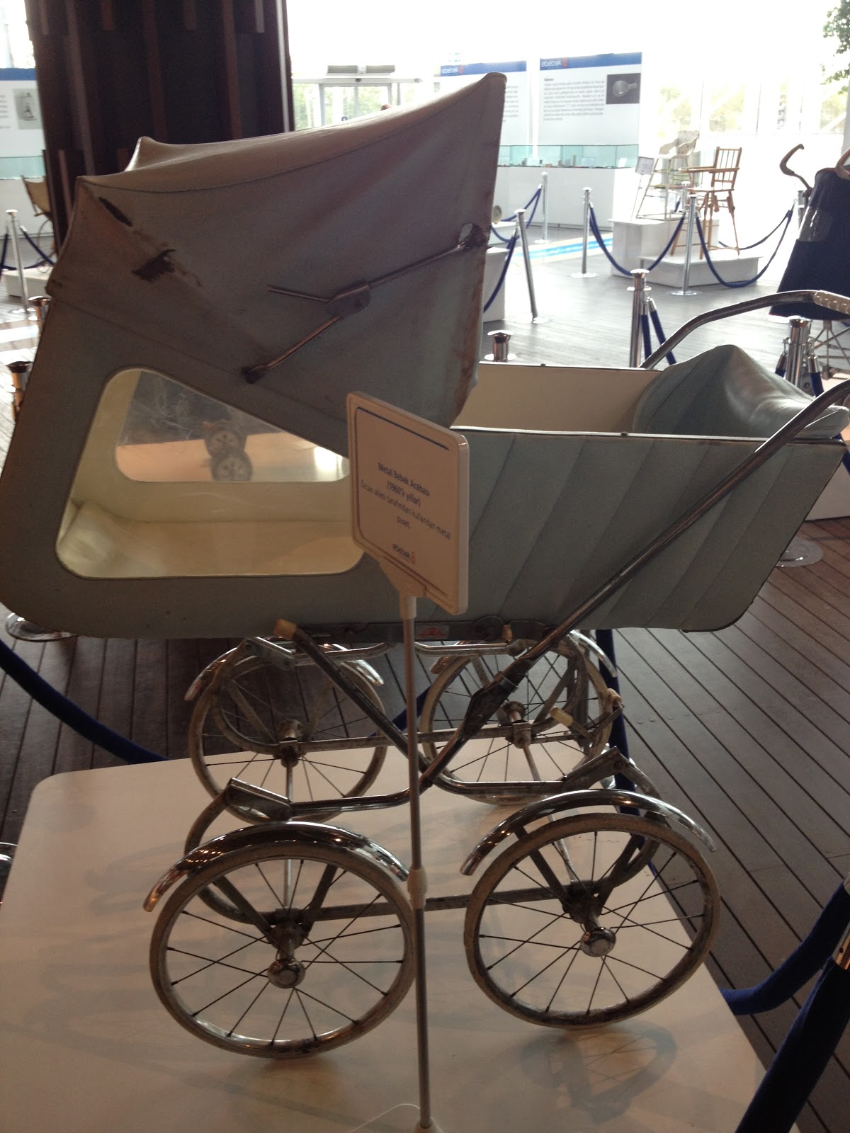 mint elephant in NİL E BEBEK�TEN HARİKA BİR SERGİ)