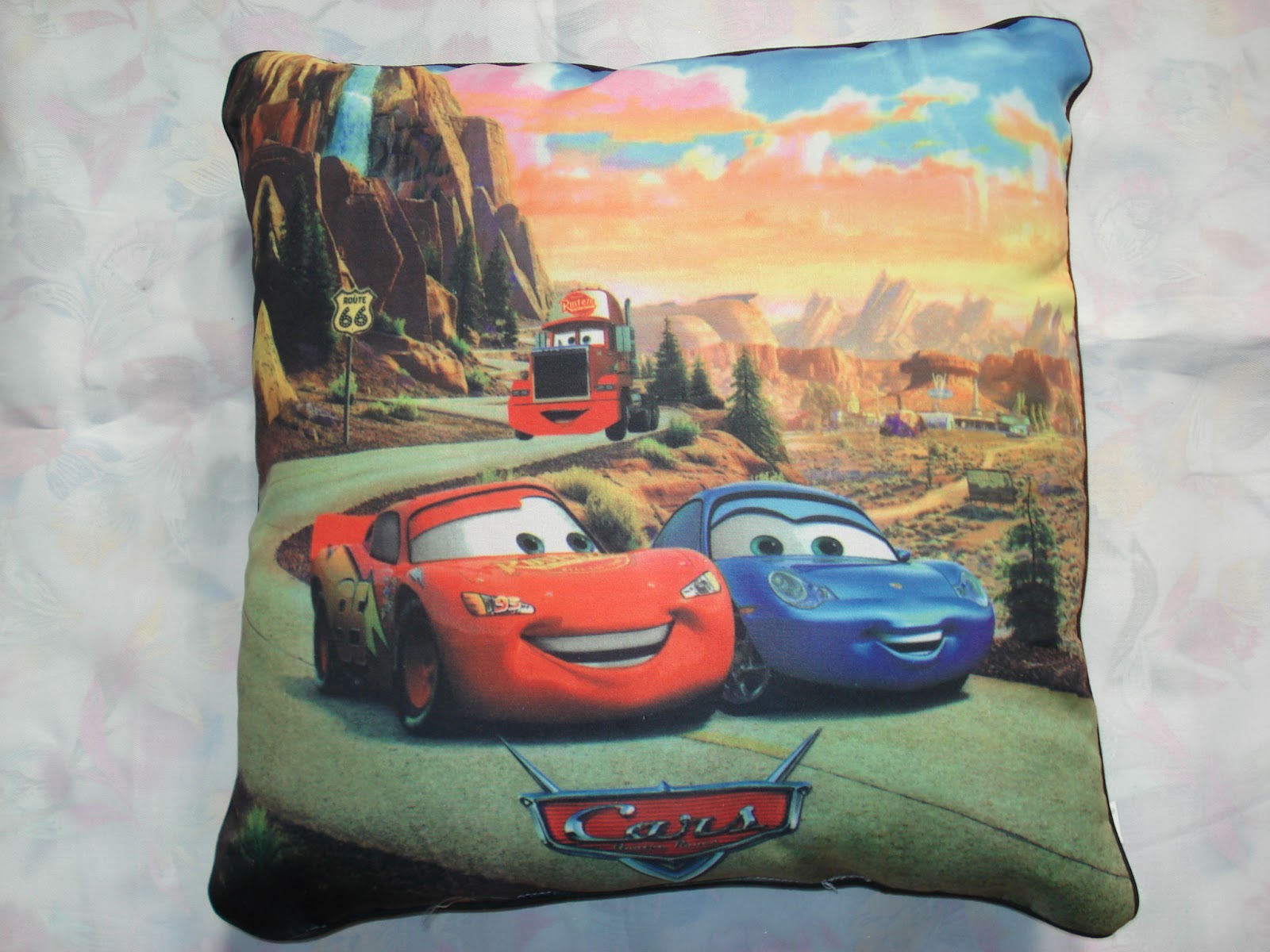 MNV FASHION WHOLESALER DISNEY BLANKET AND PILLOW READY STOCK NOW