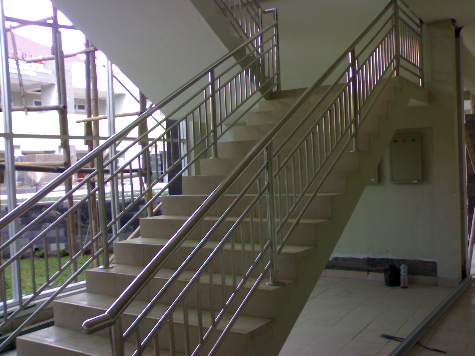 railing tangga stainless
