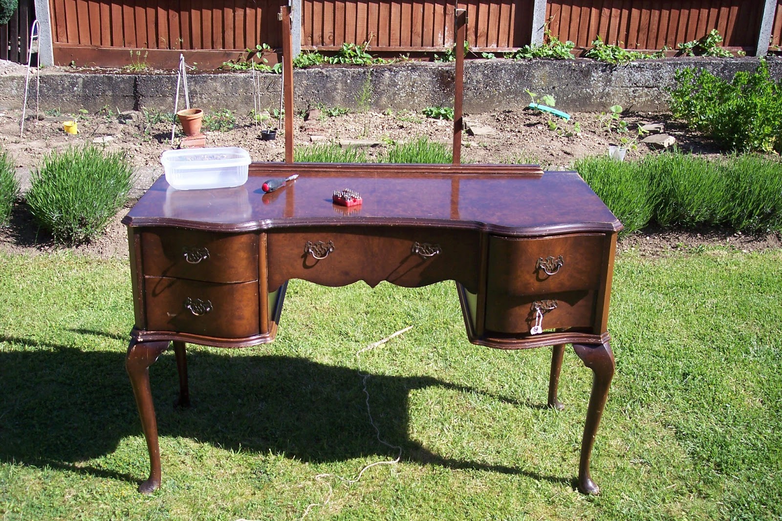 Paint and Style Vintage dressing table reveal...