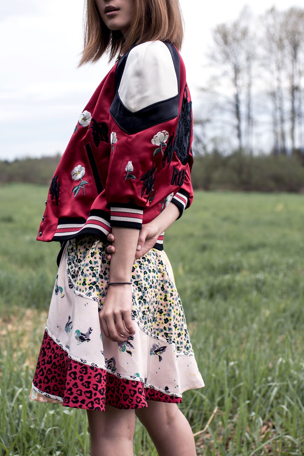 von vogue claire liu coach 1941 spring 2017 runway collection circular patchwork dress shrunken varsity jacket von vogue claire liu coach 1941 spring 2017 runway collection circular patchwork dress shrunken varsity jacket