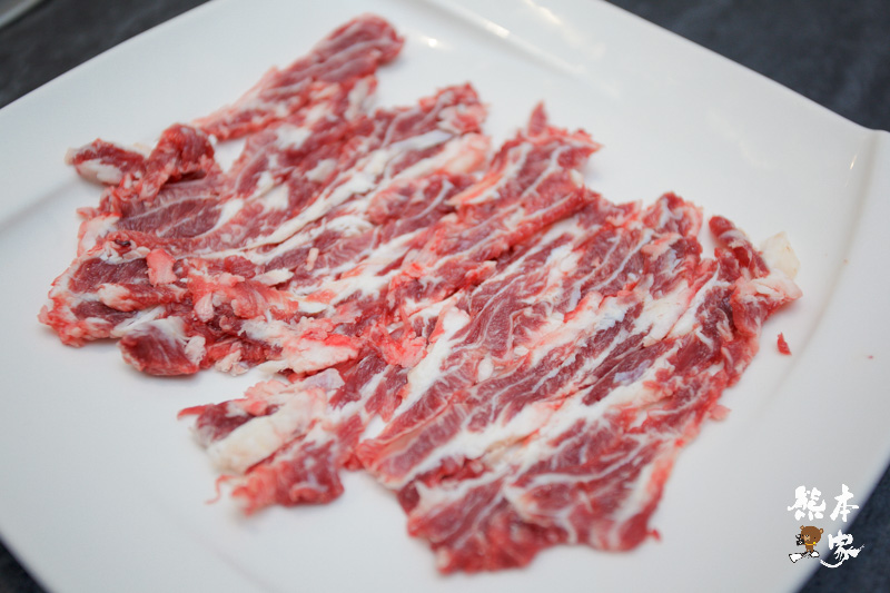 皇老爺溫體牛肉鍋|台南民權路美食|近阿美飯店~牛骨湯-現切溫體牛肉好吃