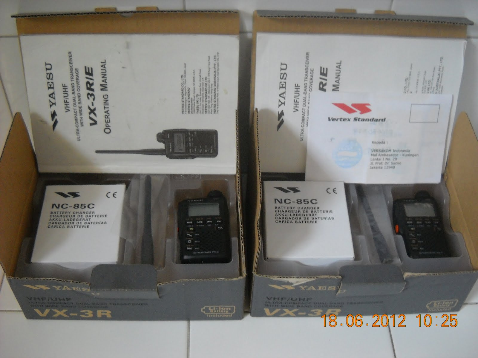 Sinar Agung ( Y C 2 V D I ): HT YAESU VX 3 LENGKAP - KE 2 ( TERJUAL