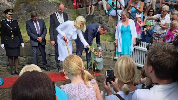 Prince Haakon and Princess Mette-Marit celebrated Grimstad’s 200th anniversary