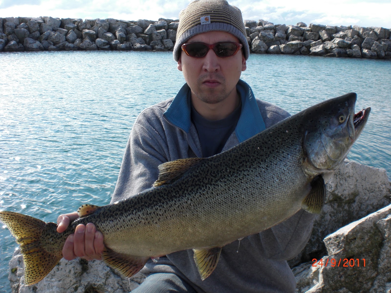 Illinois Wisconsin Fishing kenosha harbor salmon