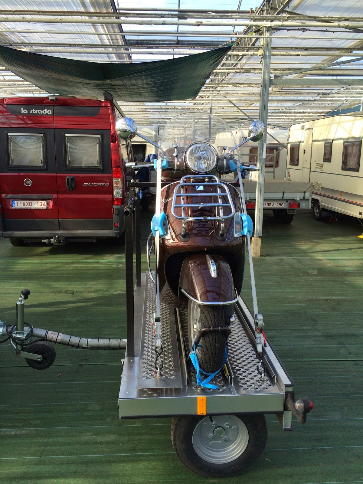 SCOOTERTRANSPORT Ik ga op reis of dagtrip en vervoer mijn scooter met