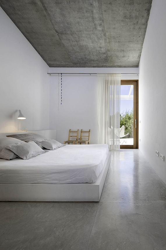 Can Manuel d’en Corda house in Formentera. Design by Marià Castelló and Daniel Redolat. Image by Estudi Es Pujol de s’Era via ArchDaily.