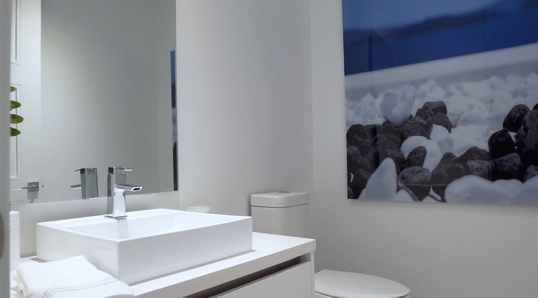 28 Interior Design Photos vs. Tour 155 E Boca Rd, Boca Raton, FL Luxury Condo