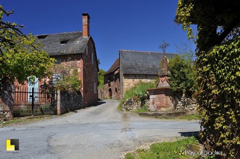 sur la route de collonges la rouge photo pascal blachier