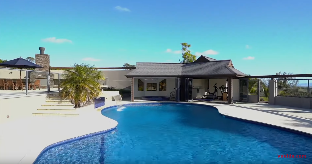 23 Photos vs. Breathtaking Modern Estate in Auckland, New Zealand | Sotheby's International Realty - Luxury Home & Interior Design Tour 23 Photos vs. Breathtaking Modern Estate in Auckland, New Zealand | Sotheby's International Realty - Luxury Home & Interior Design Tour