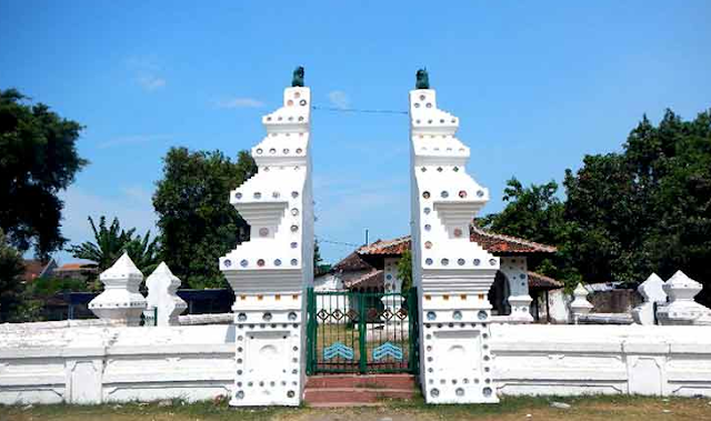 Gambar keraton Kanoman Cirebon Gambar keraton Kanoman Cirebon