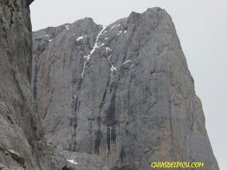 Fernando Calvo, Guia de alta montaña UIAGM en Picos e Europa, Escaladas al Picu Urriellu , Rab Equipment, Lowe Alpine CampCassin