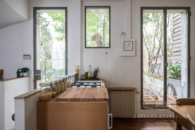 A unique house in Paris