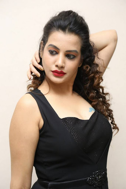 actress sleeveless pics diksha panth black dress actress sleeveless pics diksha panth black dress