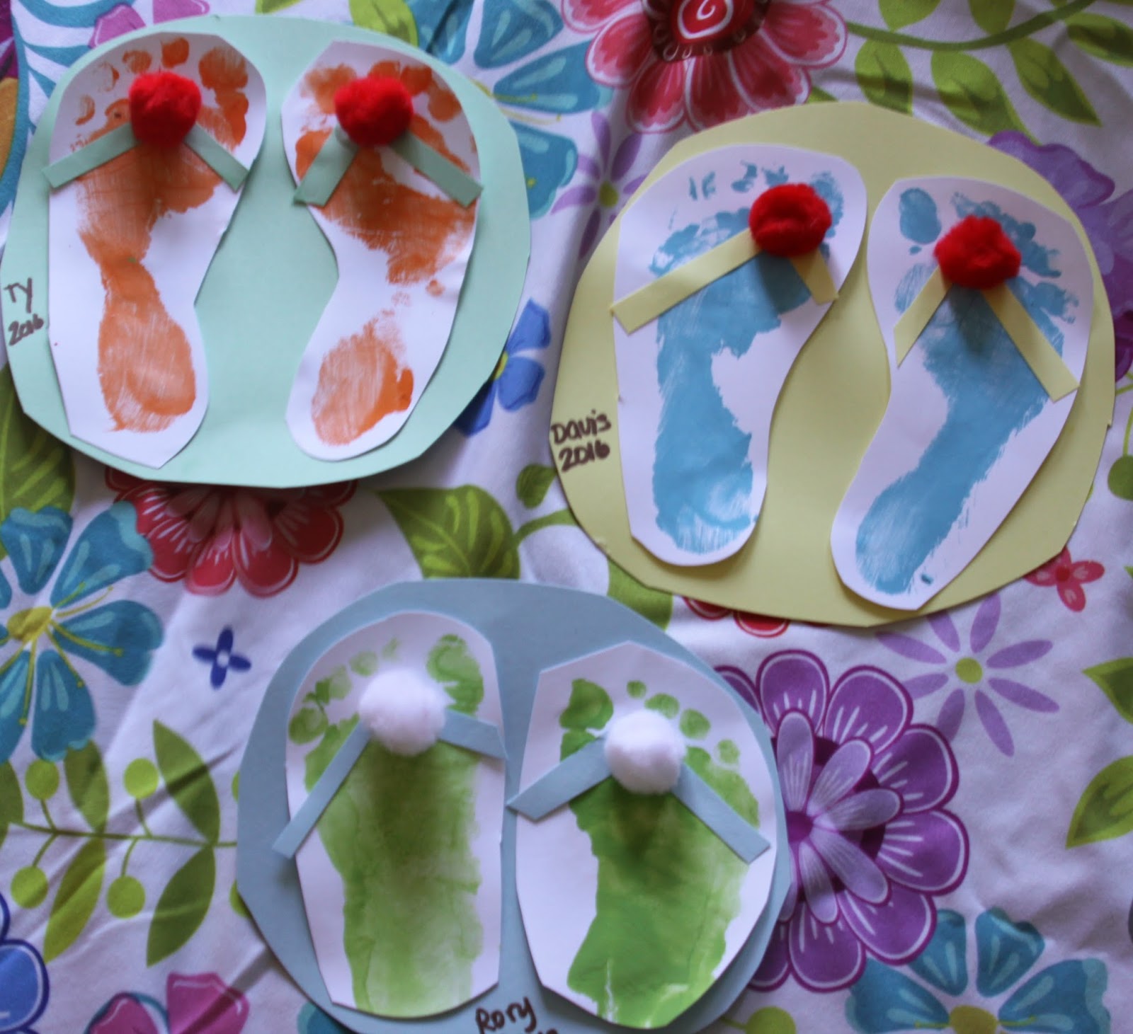 Our Pinteresting Family: Summer Footprint Craft