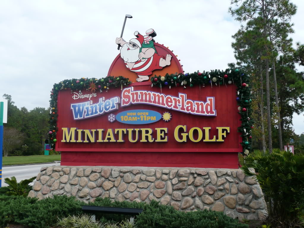 Theme Park Whispers Winter Side of Disney's WinterSummerland Mini