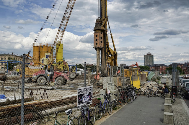 Baustelle Hauptbahnhof, Bohrungen für 50 Meter tiefe Betonfundamente, Europaplatz 1, 10551 Berlin, 15.06.2013