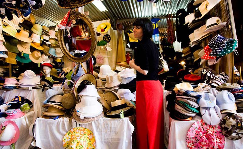 Buy tchotchkes at San Telmo Market.