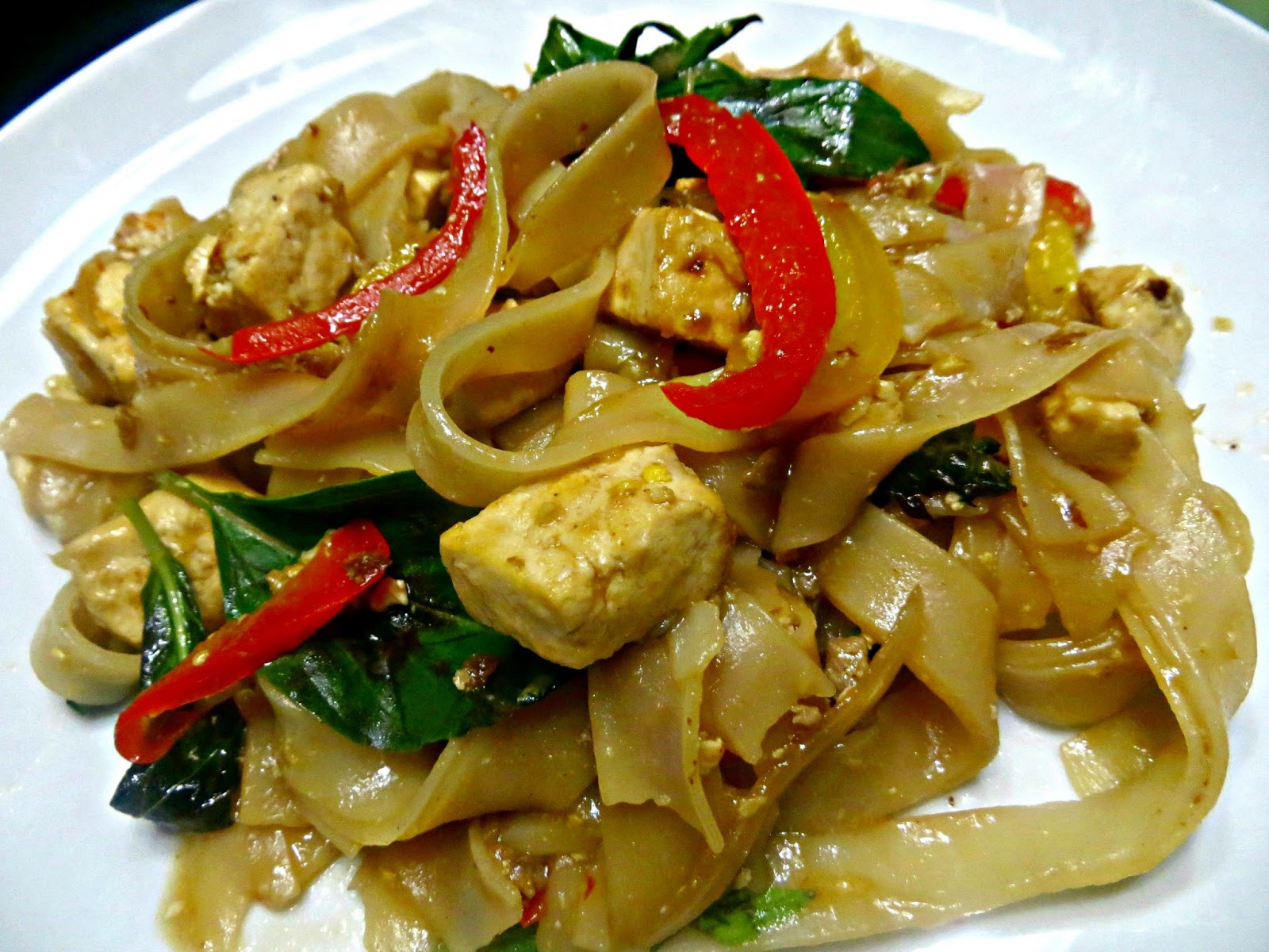 Pad Kee Mao Gai (Drunken Noodles) with Tofu