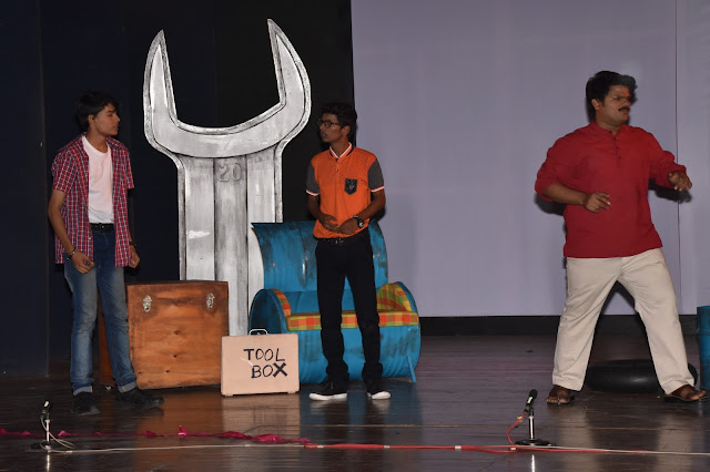 Salaam Bombay Foundation’s theatrical adaptation of Chalti Ka Naam Gaadi wins hearts