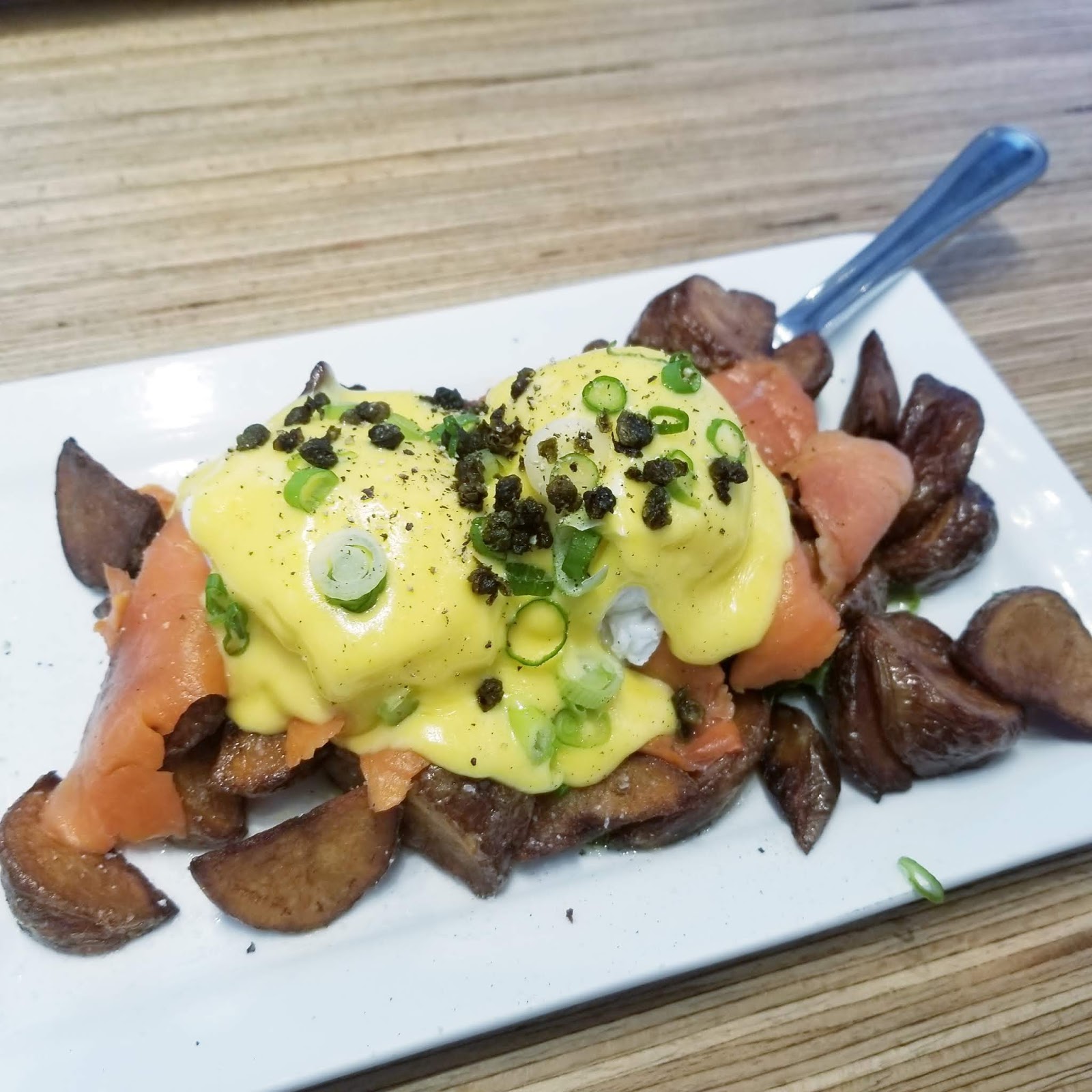 Yolks Vancouver, Canada chichicho