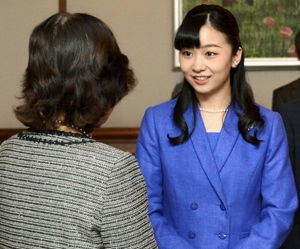The Princess visited the Parliament building and met with Japanese citizens living in Hungary