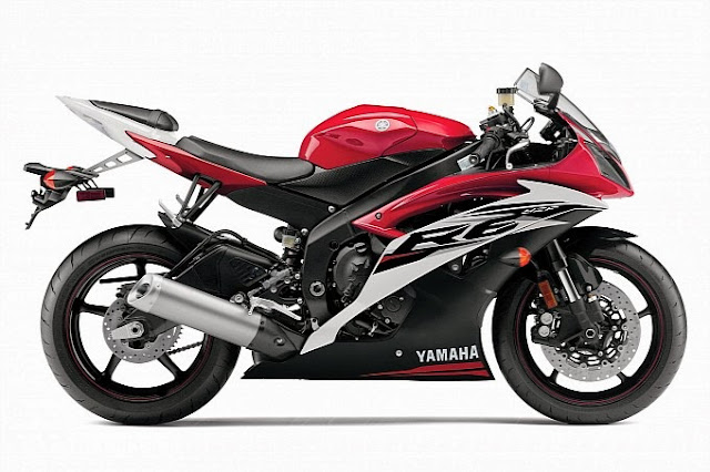 http://motorcyclesky.blogspot.com/images/news/gallery/2014-yamaha-yzf-r6-official-pics-photo-gallery_3.jpg?1379073533