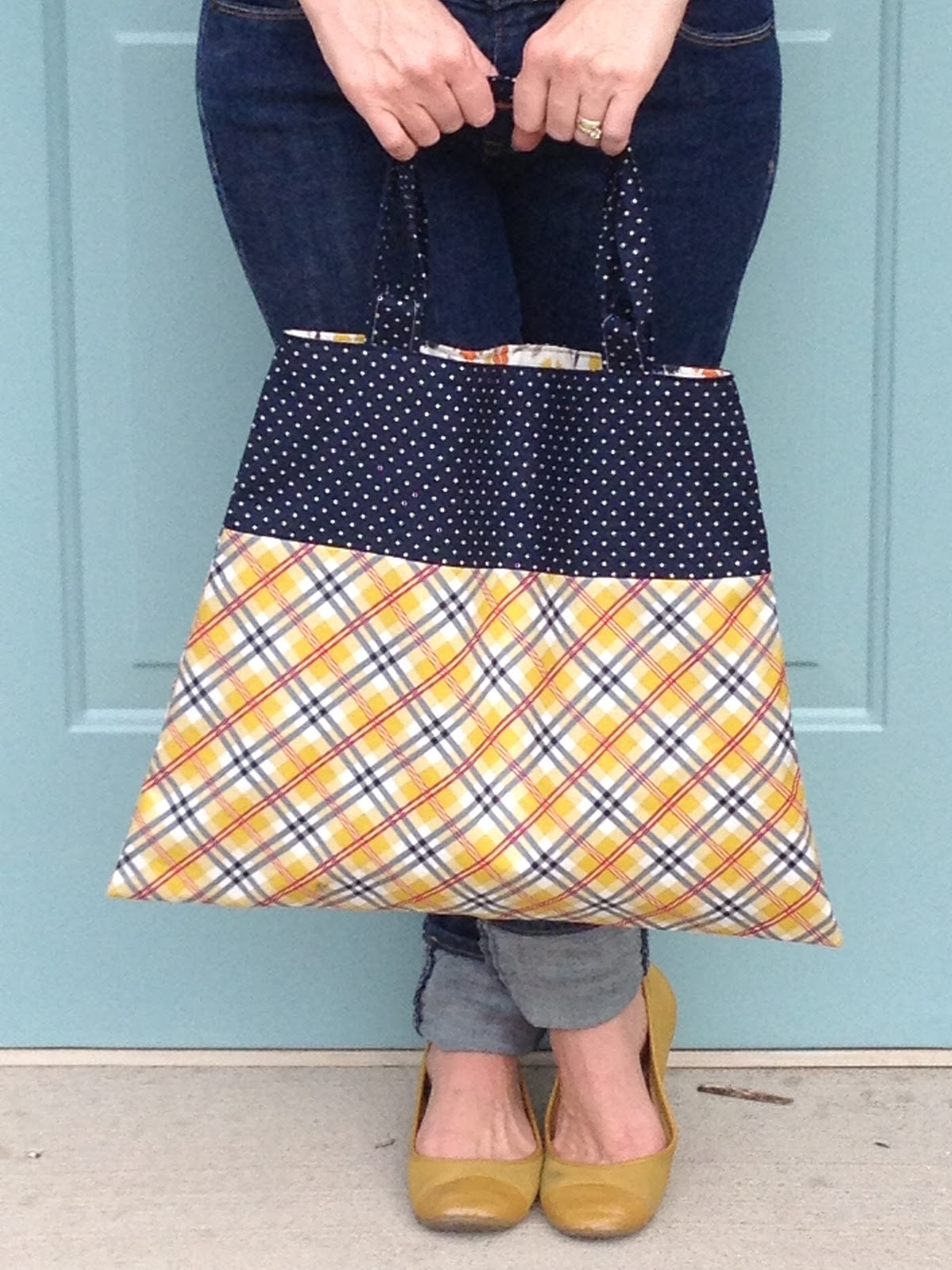 Sewing for Sanity: MY MAD FOR PLAID BAG