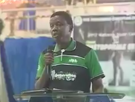 Watch: Pastor Adeboye advises men not to marry girls who can't pray for 1 hour, can't cook!