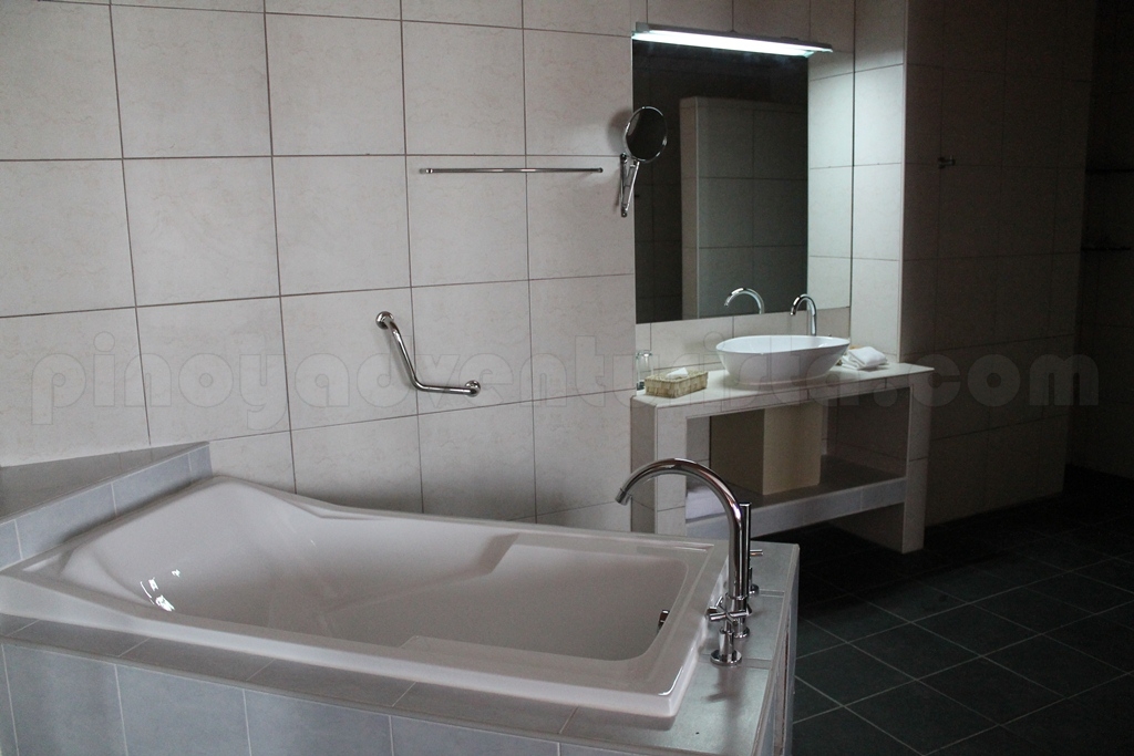 HOTELS IN CEBU The Henry Hotel, An "Outofthebox" Boutique Hotel in Cebu City Blogs