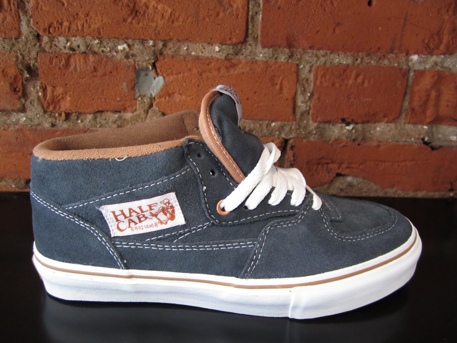 vans shoes flat