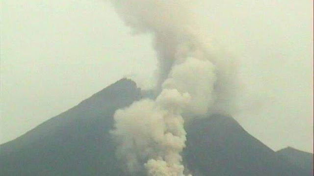 BREAKING NEWS! Gunung Merapi 5 Kali Luncurkan Awan Panas Pagi Ini, Warga Harap Waspada