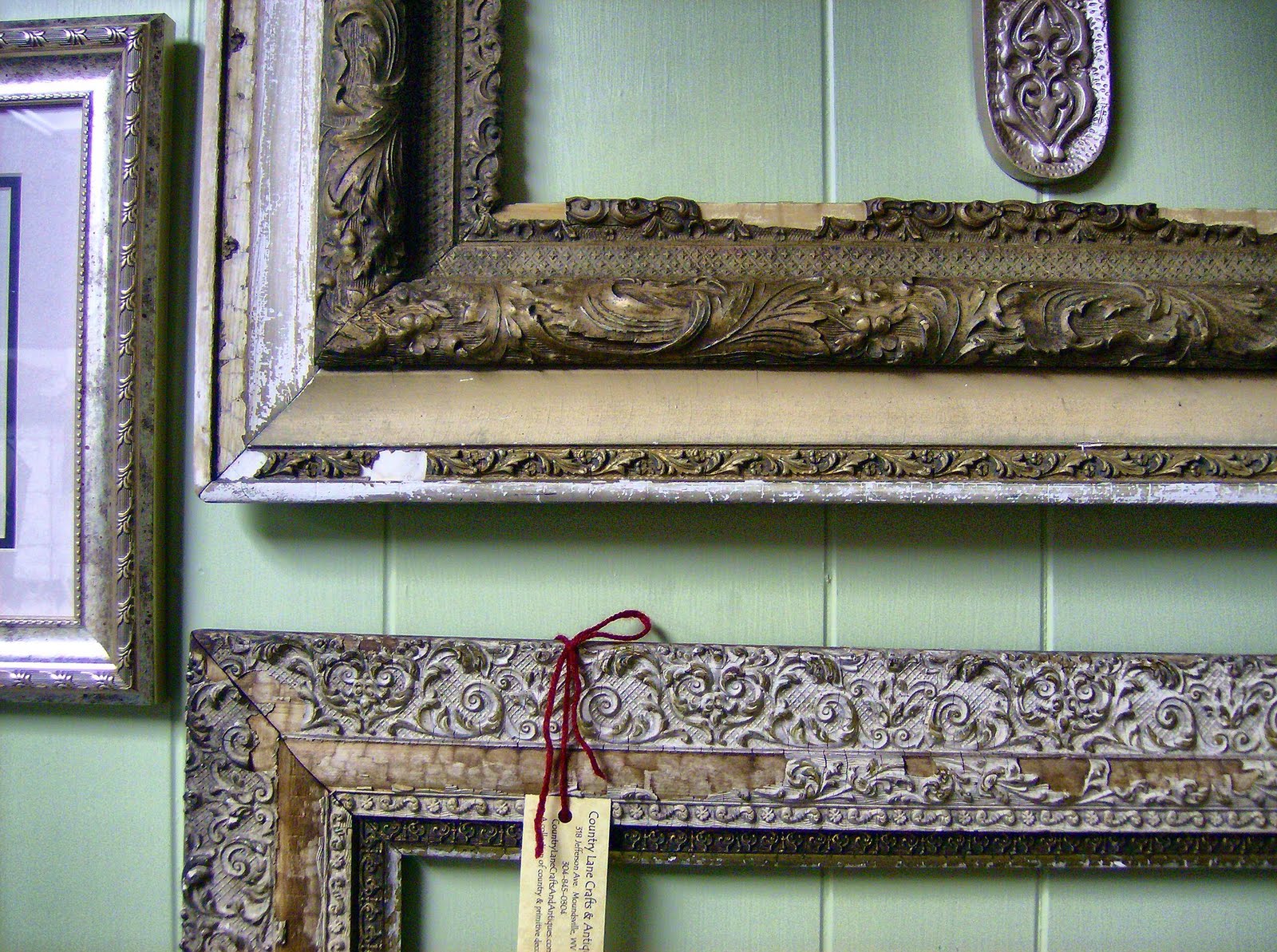 Country Lane Crafts & Antiques Victorian frames