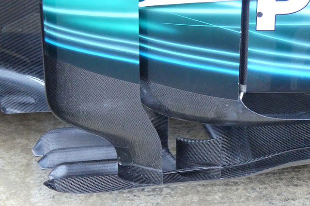 Lewis-Hamilton-Mercedes-Formel-1-Test-Barcelona-7-Maerz-2017-fotoshowBig-cb7bf2f3-1011496.jpg