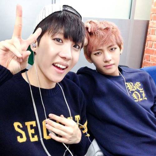 (Single) V & JHope of BTS Hug Me (mp3, rar file)