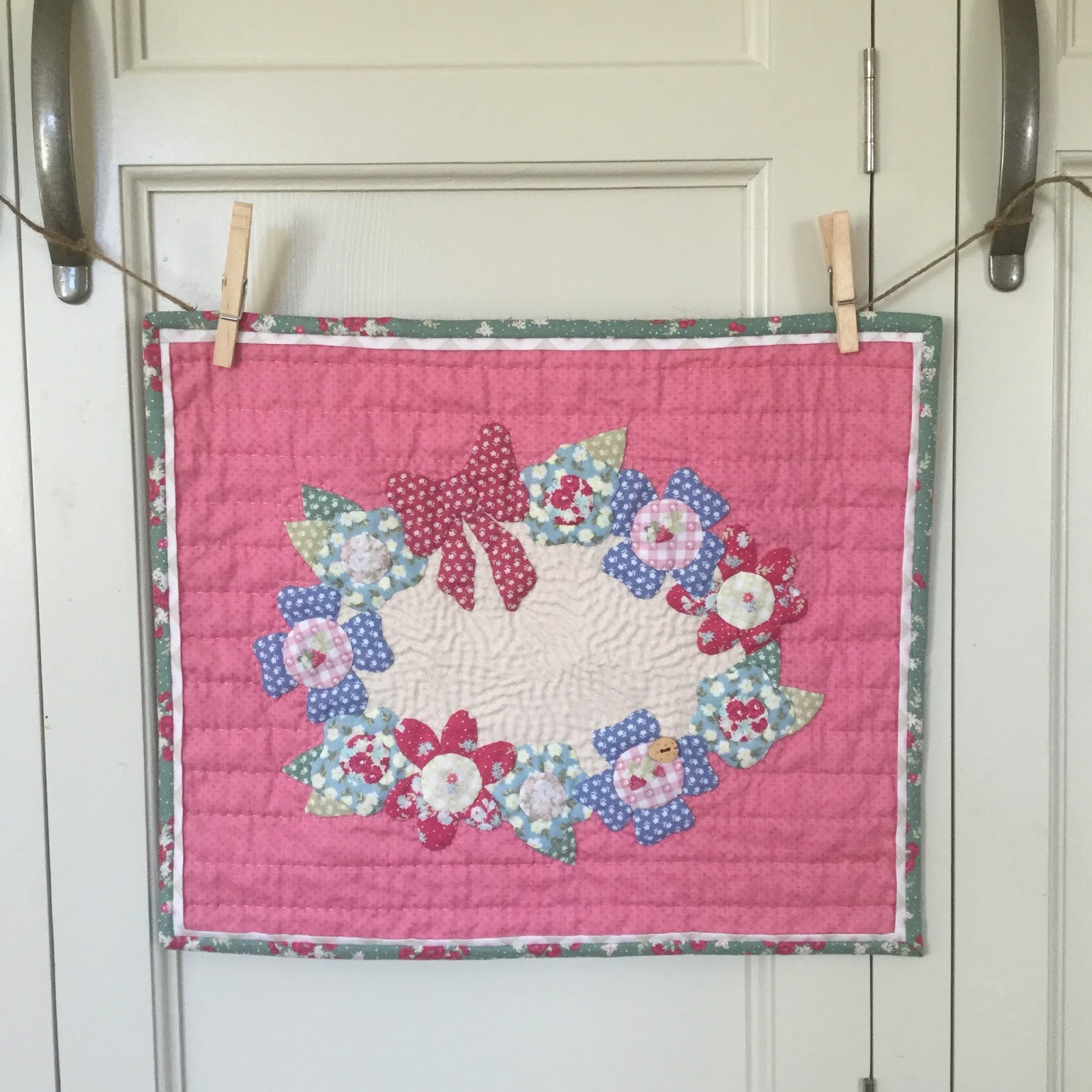 A little happy tutorial Needle Turn Applique A Little Happy Place