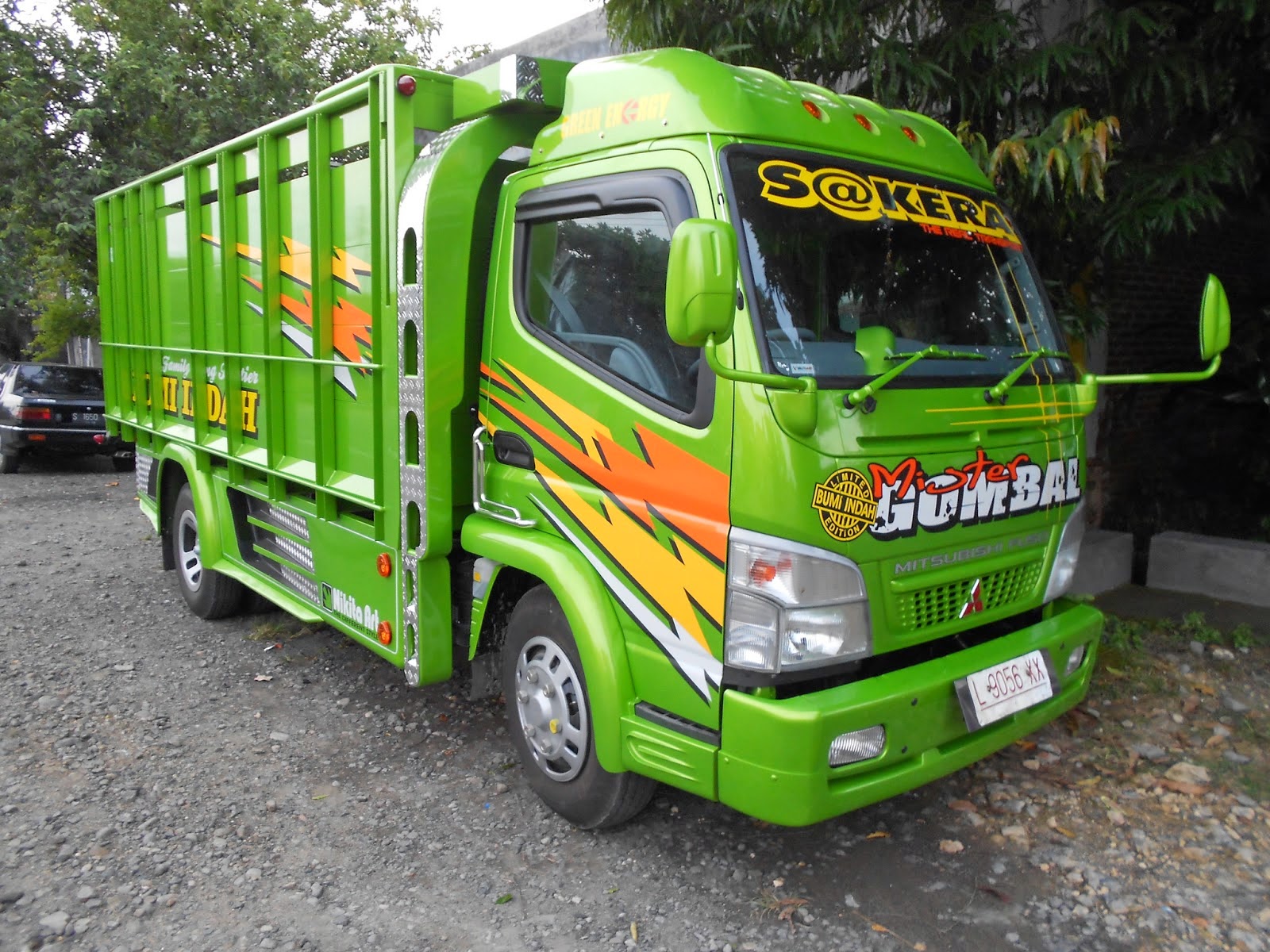 Foto Gambar Modifikasi Mobil Truck Canter Jawa 125 Hd Ala