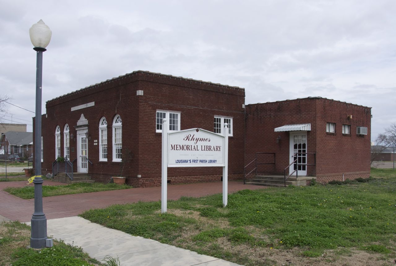 Suzassippi's Lottabusha County Chronicles Richland Parish's First Library