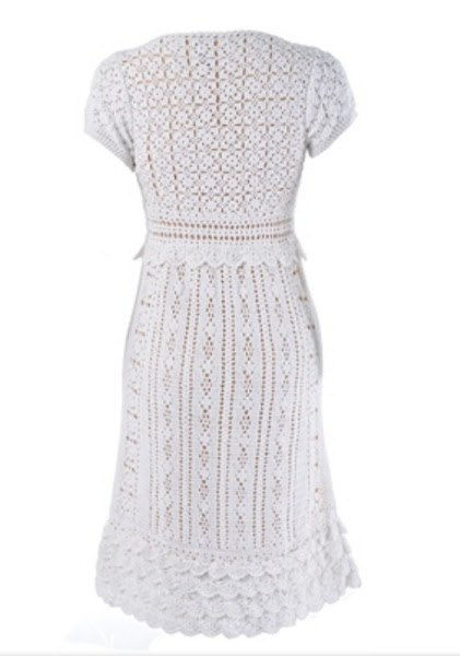 Crinochet: ESCADA white dress
