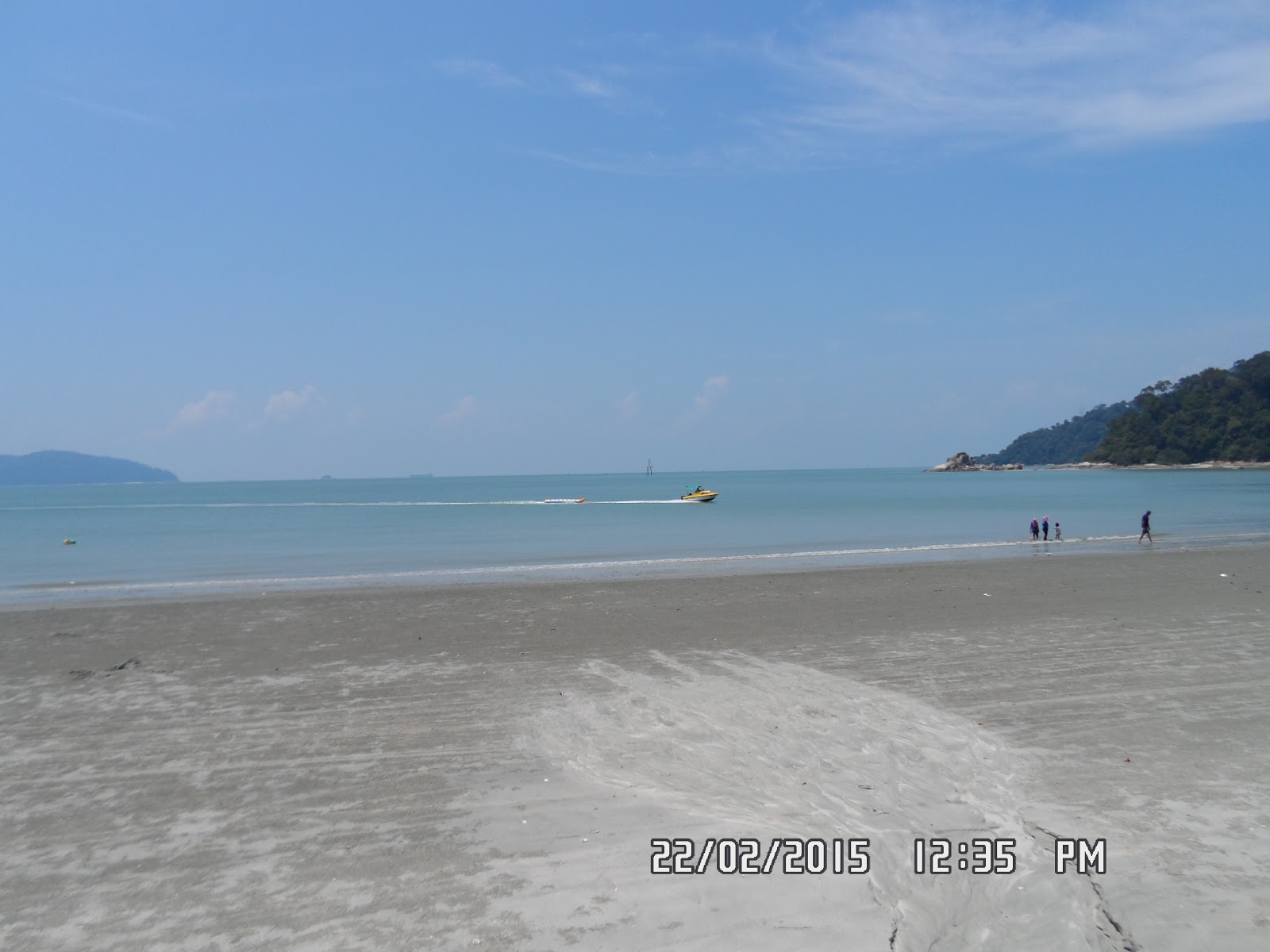 Adiza saidi TELUK SENANGIN CHALET, LUMUT PERAK.