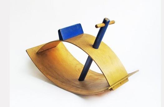 cheval a bascule design