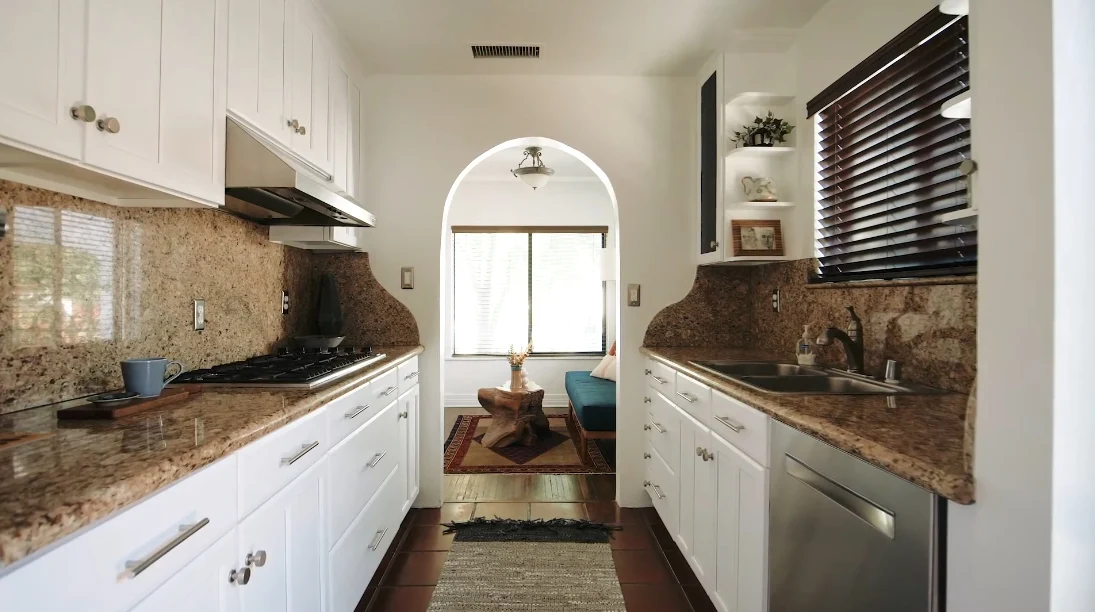 20 Photos vs. 3422 Hollydale Dr, Los Angeles Interior Design Luxury Home Tour